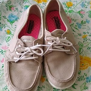 Skechers On The Go Goga Mat Boat Shoes 6.5 tan